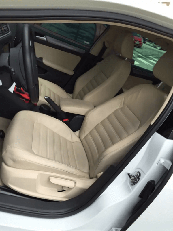 Courvin Automotivo Uruguai Jetta - Imagem 2
