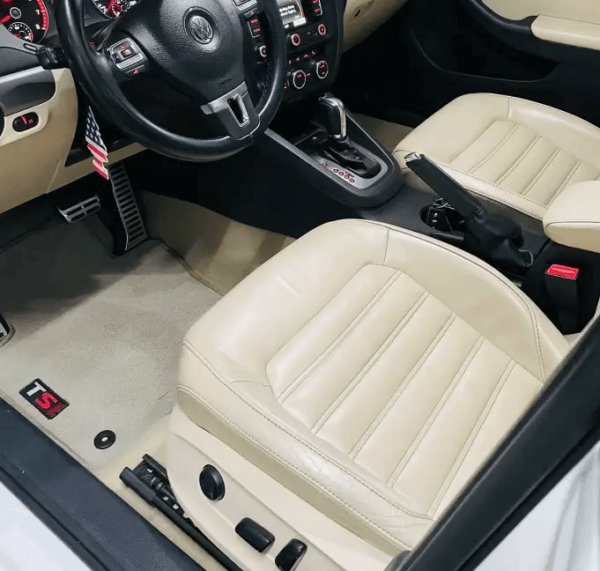 Estofado Automotivo Jetta - Image 2